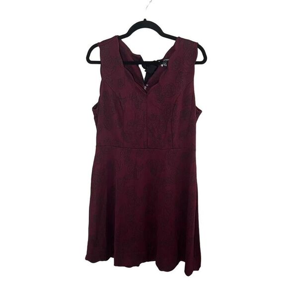 41 Hawthorn Women's Aiyanna Scallop Detail Bow Back Knit Dress Burgundy Size XL - Picture 1 of 7